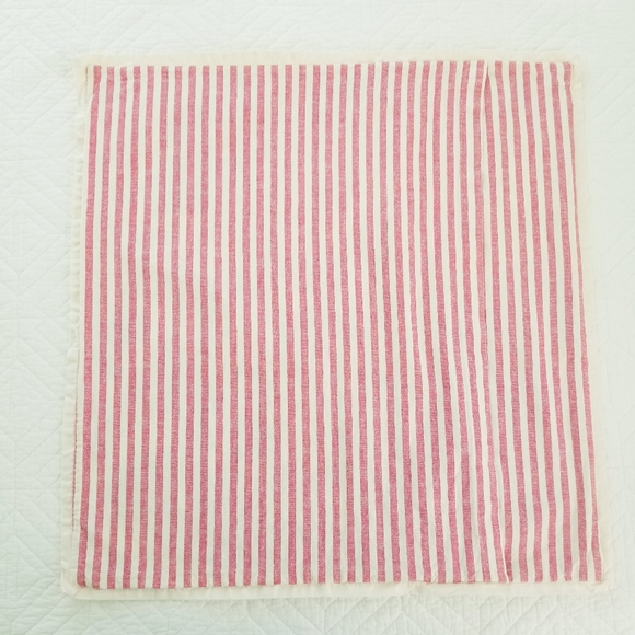 Two Pottery Barn Roses Floral Linen Blend Elia 26" Euro Shams Cottage Country - Picture 3 of 4